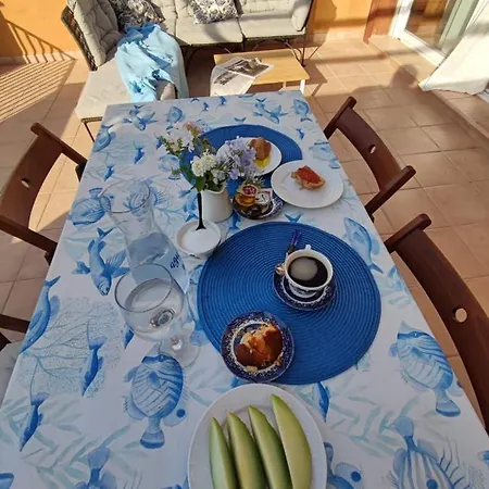 Con Gran Terraza A 50 M De La Playa Apartment *