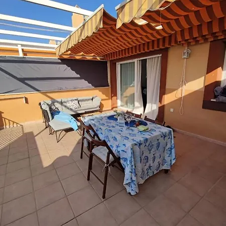 Con Gran Terraza A 50 M De La Playa * San Luis de Sabinillas
