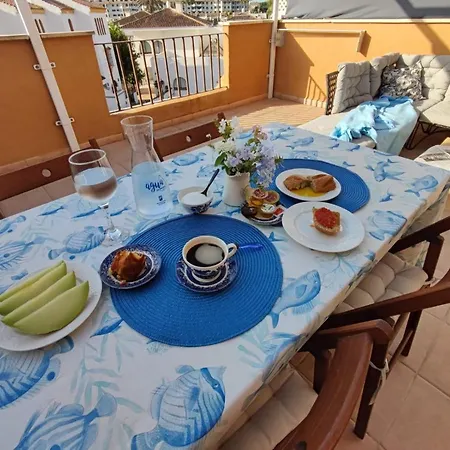 Con Gran Terraza A 50 M De La Playa *